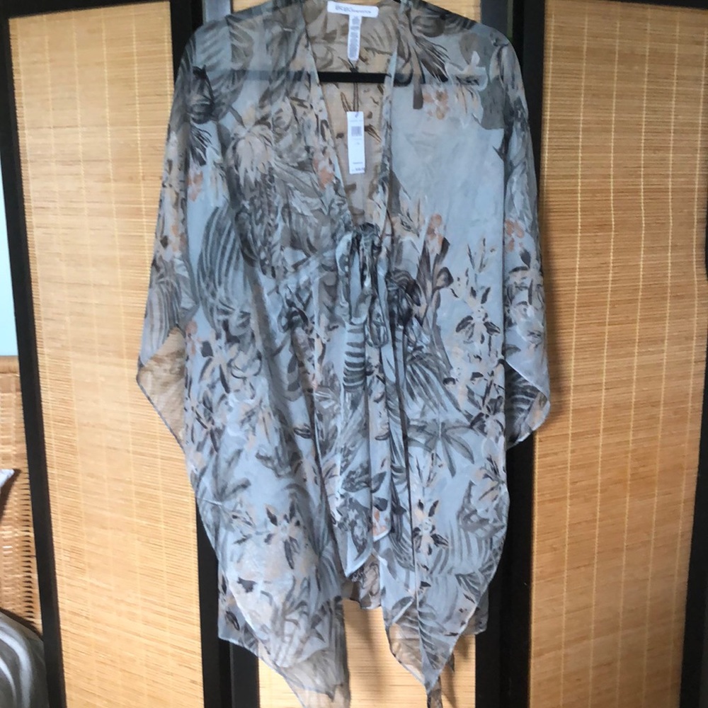 BCBGeneration Kimono/Ruana
